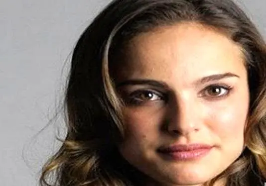  7 سلبریتی که جذاب‌ترین چهره‌ها را دارند + عکس