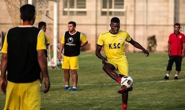 تلاش کادر فنی فولاد برای رساندن کولیبالی به بازی مقابل استقلال