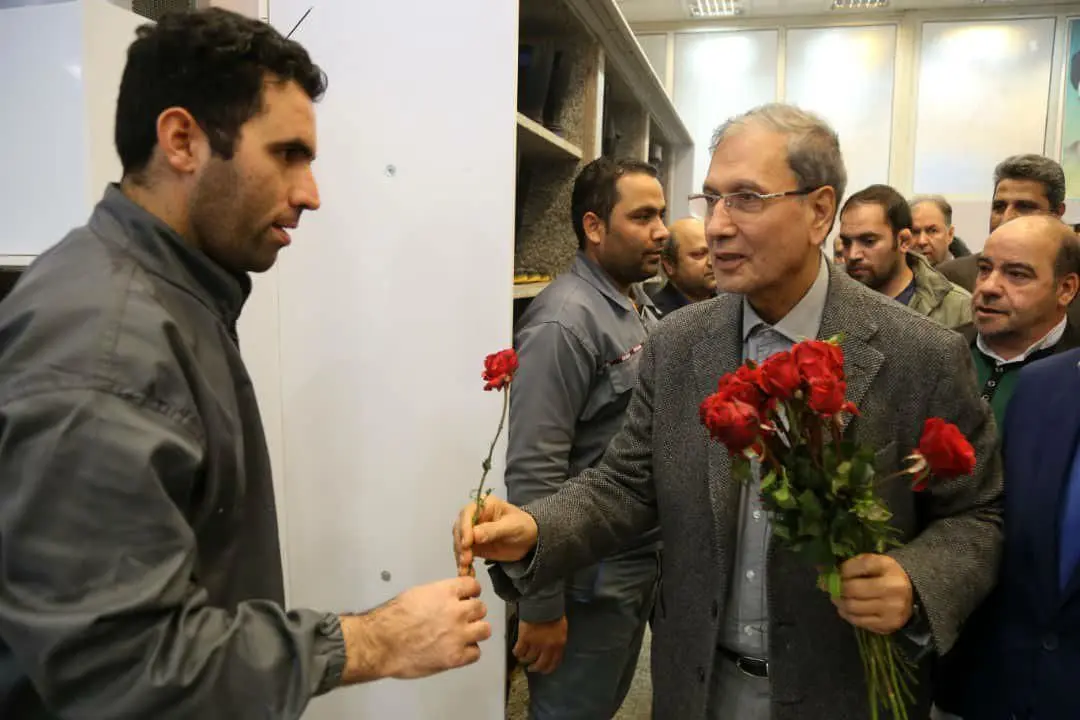 حضور دکتر ربیعی سخنگوی دولت در جمع پرسنل سازمان بهشت زهرا(س)

