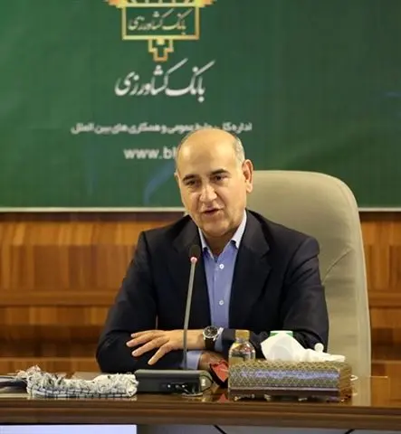 همه کارکنان بانک کشاورزی بسیجی اند
