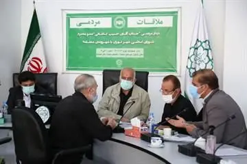 لزوم بازنگری اختیارات شهرداران مناطق
