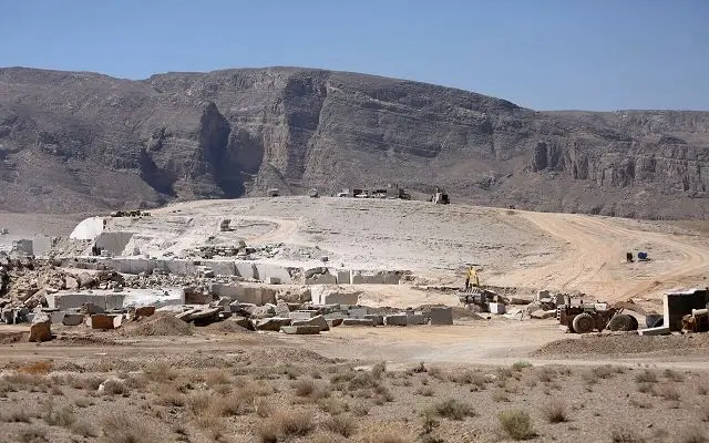 لزوم حذف قوانین دست و پاگیر در حوزه معدن