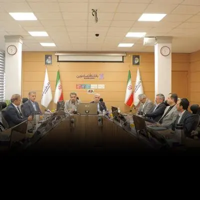 هیچ کدام از خدمات بانک در دوران جنگ مختل نشد