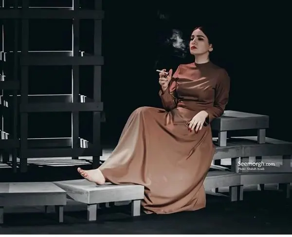 سر و کله زدن متین ستوده با سیگار + عکس