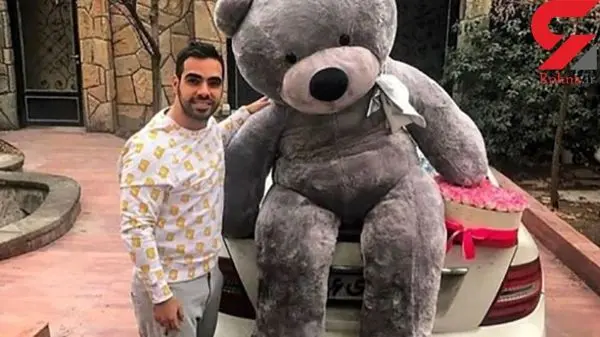 
واکنش تند یک آقازاده به کمپین فرزندت کجاست +عکس
