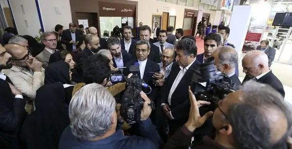 کیش قطب پشتیبانی صنایع نفت و گاز در کشور