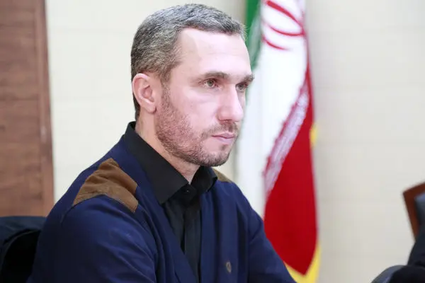 کتاب خاطرات انقلاب ورق خورد