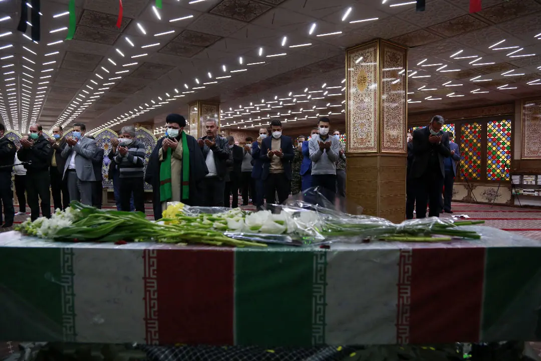 تشییع پیکر شهید گمنام دفاع مقدس در ساختمان شهرداری منطقه 4