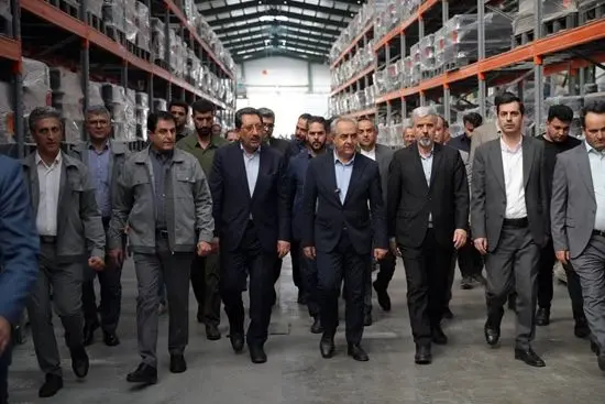 بازدید وزیر صنعت، معدن و تجارت از شرکت درنا باتری

