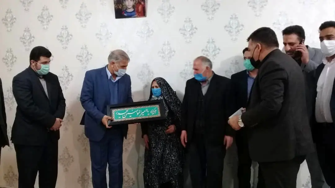 ایثار و شهادت با صبر خانواده شهدا ماندگاری انقلاب را رقم زد

