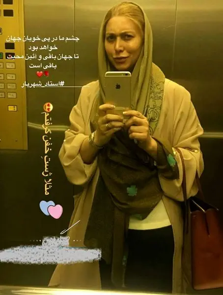 ژست خفن و عجیب خانم بازیگر در آسانسور+عکس
