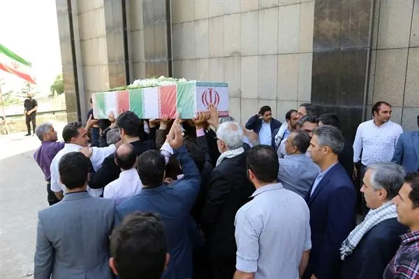 تجلیل از ایثارگران در شرکت برق منطقه ای تهران برپا شد