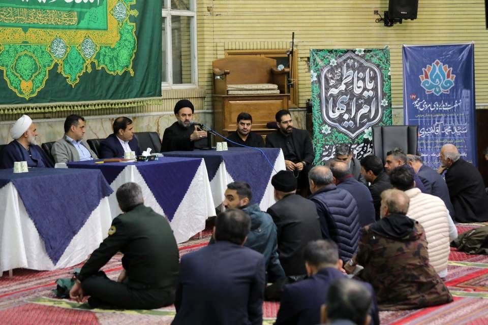  یک هزار و ۵۰۰ دستگاه اتوبوس فقط 480 اتوبوس در سال گذشته به ما تحویل داده شد.

