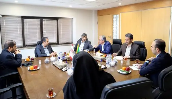 تاکید آقاجانلو بر اجرای خط انتقال آب خلیج فارس به استان یزد