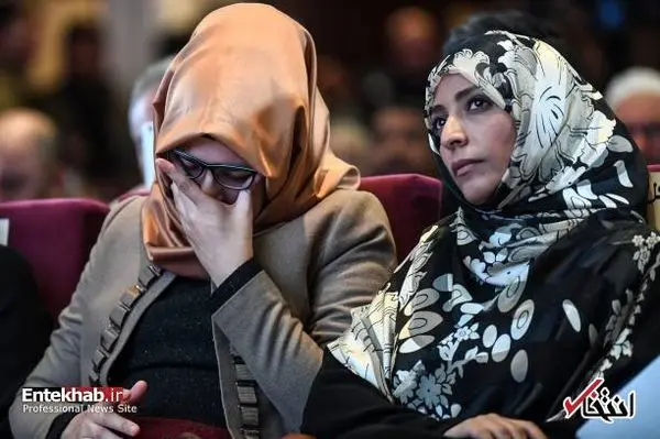 عکس/ اشکهای نامزد خاشقجی در مراسم یادبودش
