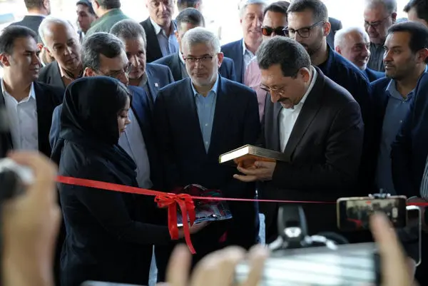 افتتاح کارخانه داروسازی روزا‌مد توسط وزیر صمت در استان البرز