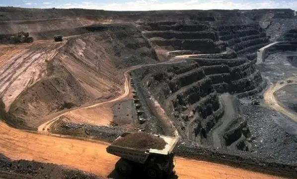 مشارکت ۳۲۰ هزار میلیارد ریالی بخش خصوصی برای تکمیل طرح ها