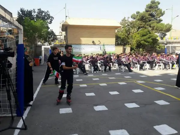 کمک به آموزش و پرورش دانش آموزان، پیمودن مسیر توسعه است