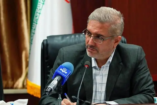 افزایش معافیت مالیات حقوق بگیران با تداوم برخورد قاطع با فرار مالیاتی