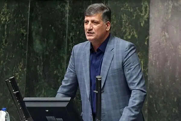 ارز ۴۲۰۰ تومانی به سفره مردم نمی رسد