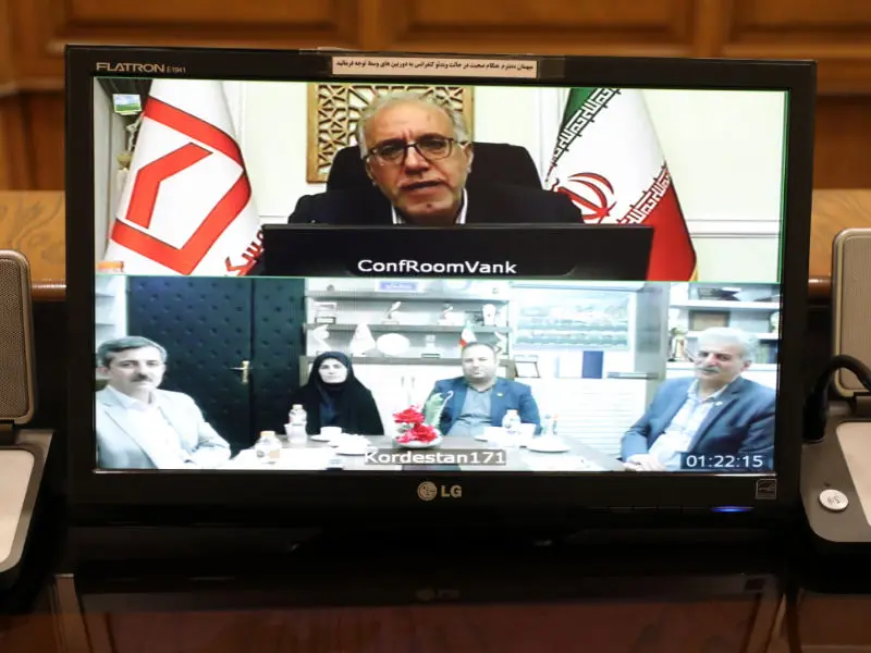 حمایت از ازدواج جوانان؛ رویکرد خانواده محور بانک مسکن


