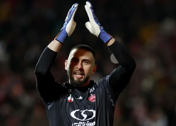 دروازه‌بان پرسپولیس به تیم قهرمان الجزایر پیوست