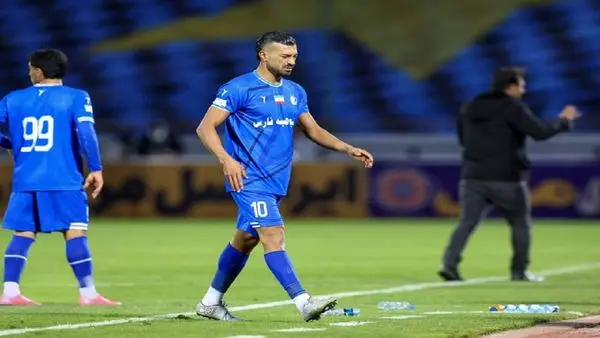 رامین رضاییان کاپیتان دوم استقلال شد