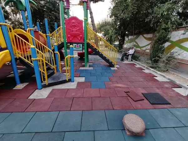 احداث زمین بازی کودکان در بوستان های منطقه 3