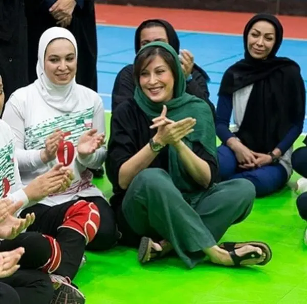 سر و وضع مهتاب کرامتی در تمرین والیبال + عکس 