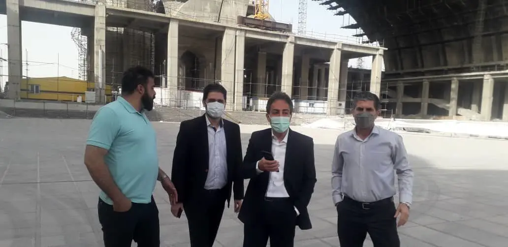 بازدید سرپرست معاونت خدمات شهری و محیط زیست شهرداری منطقه ۷ از مصلی بزرگ امام خمینی (ره)