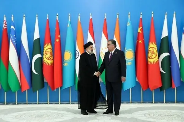 سیاست خارجی دولت سیزدهم و نگاه به شرق