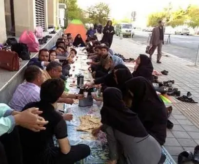 تجمع اعتراضی مقابل سازمان خصوصی سازی