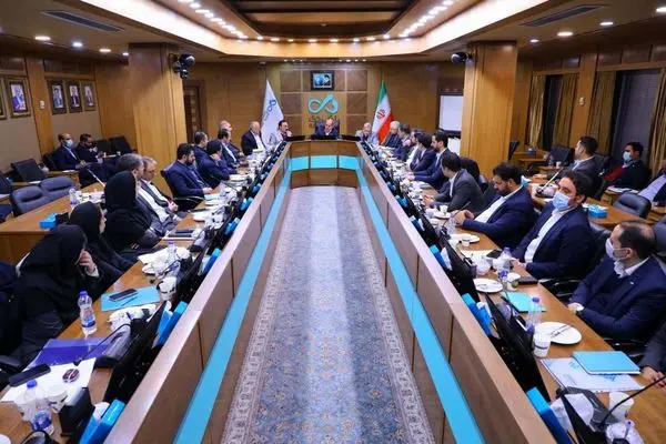 نشست هم‌اندیشی و ارزیابی عملکرد شعب بانک دی برگزار شد

