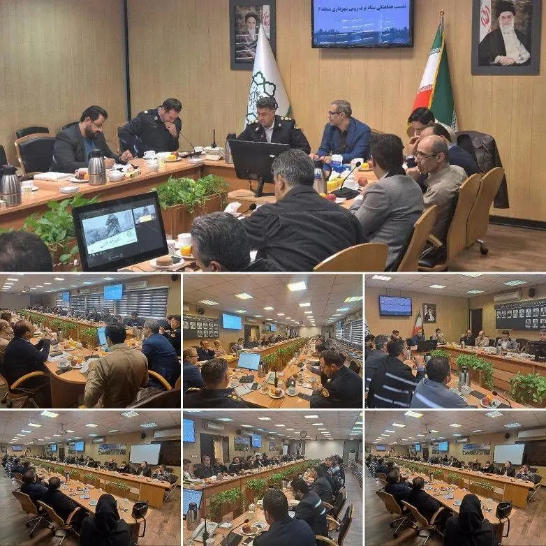 معاونت‌ها، نواحی، روابط عمومی و مدیریت بحران منطقه شش در خط مقدم ستاد برف‌روبی