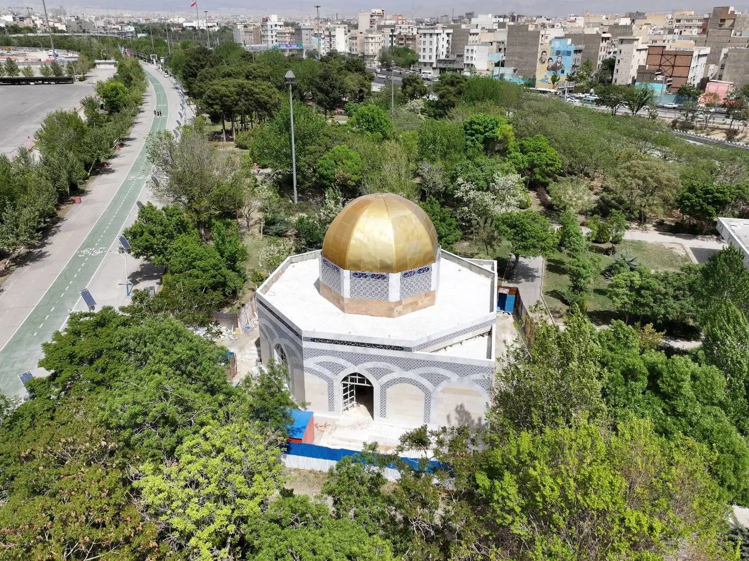 یادمان شهیدگمنام بوستان بزرگ ولایت آماده بهره برداری است

