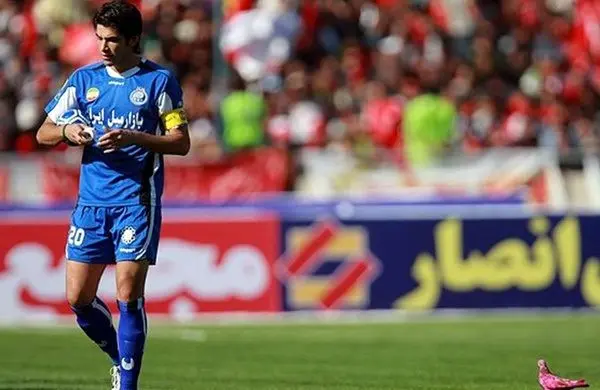 یکسری بازیکنان در حد استقلال نیستند/ مقصر اصلی پنالتی دربی شفر است