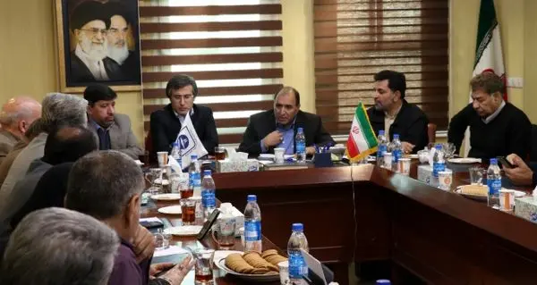 به طور جدی پیگیر حل مشکلات بازنشستگان هستم