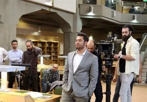 میزان دستمزد محمدرضا گلزار مجری برنده باش چقدر است؟+عکس