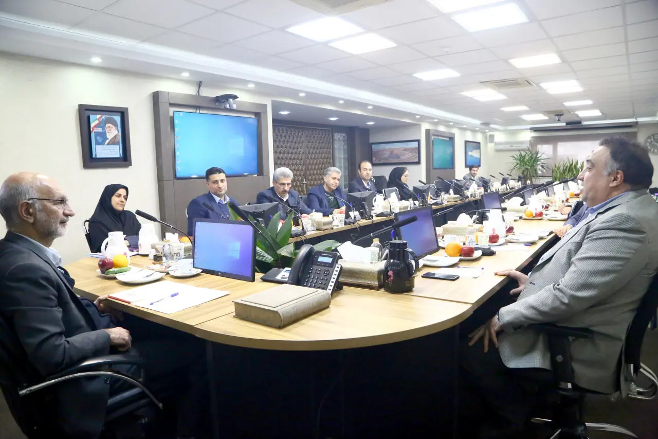 هم افزایی ایمیدرو و انجمن سنگ آهن برای رفع چالش های پیش روی صنعت فولاد

