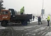 معابر منطقه2 از برف و یخ پاکسازی شد