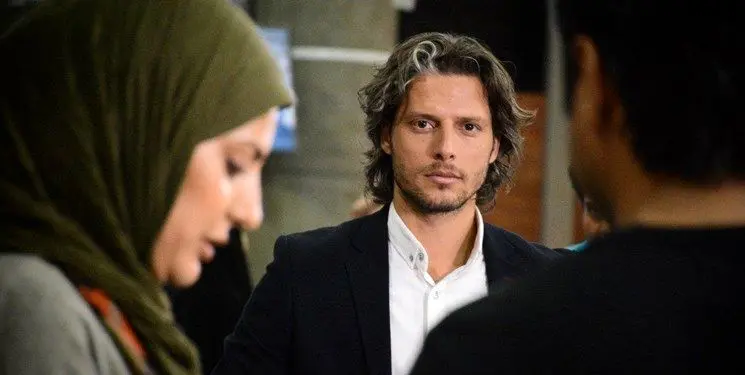 مهاجم پرسپولیسی مجری می‌شود