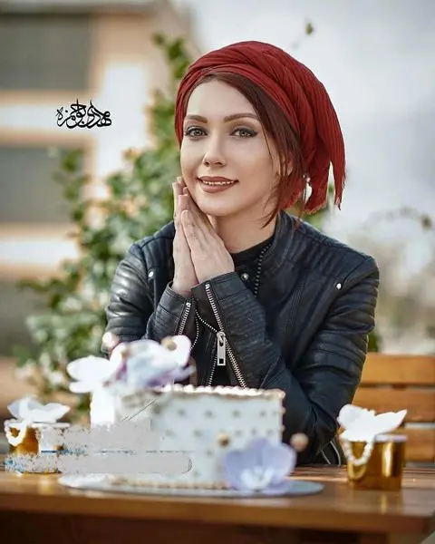 پوشش متفاوت و دیده نشده بازیگر زن تلویزیون+عکس
