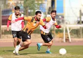 علی دایی جانش را برای پیراهن و پرچمش میداد
