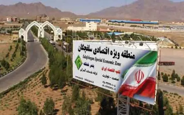 بازدید ،کلنگ زنی و افتتاح دو واحد تولیدی در منطقه ویژه اقتصادی سلفچگان توسط استاندار قم