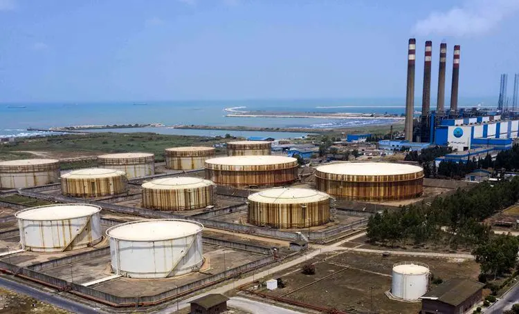 سیر نزولی مصرف سوخت مایع در نیروگاه‌های کشور