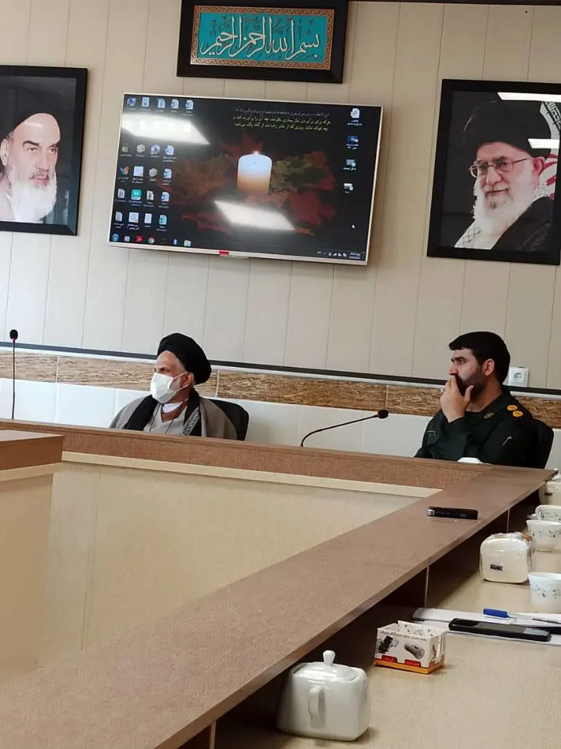 با دست به دست هم دادن باری را از روی دوش انقلاب و نظام برداریم