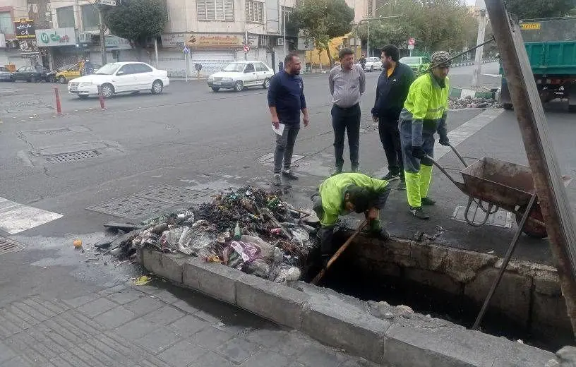 اجرای طرح نگهداشت شهر با محوریت لایروبی نهرها در منطقه ۱۳

