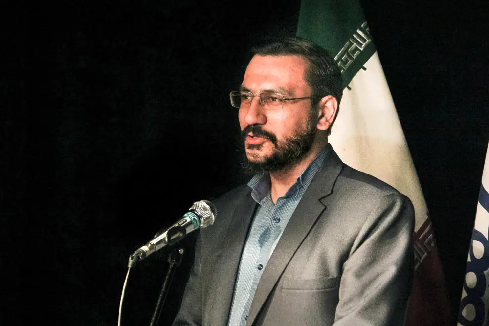 تئاتر را به عنوان سرمایه حوزه هنری رها نخواهیم کرد