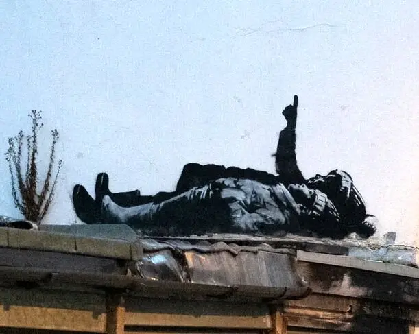 اثر جدید بنکسی در کریسمس؛ پیام امید در دل شهر