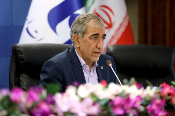 توسعه خدمات به مشتریان خرد و بنگاههای اقتصادی با جدیت دنبال میشود